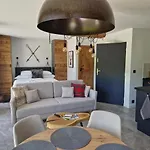 شاليه Beskidylla أوسترون